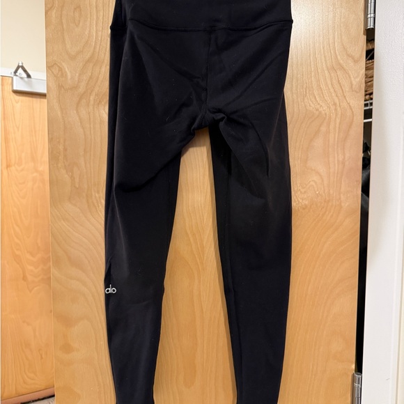 ALO BLACK 7/8 HIGH WAISTED LEGGINGS, SIZE S - Picture 2 of 5